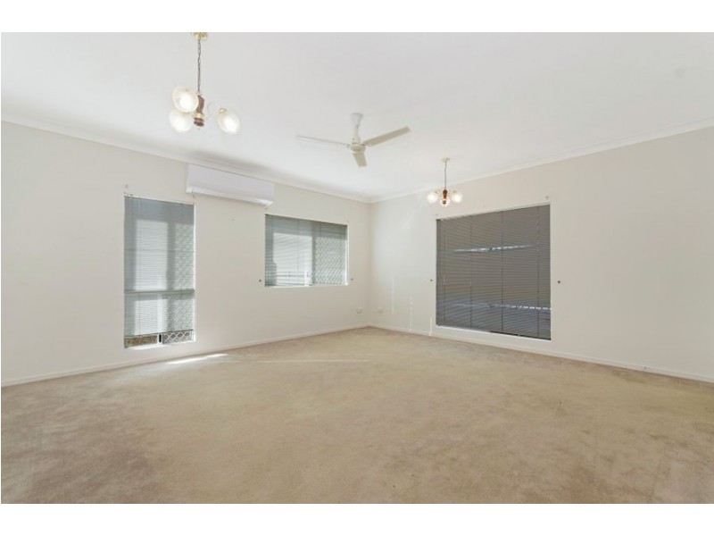 6 Chiquita Avenue, Rasmussen QLD 4815