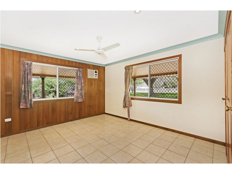 12 Duggan Drive, Alligator Creek QLD 4816
