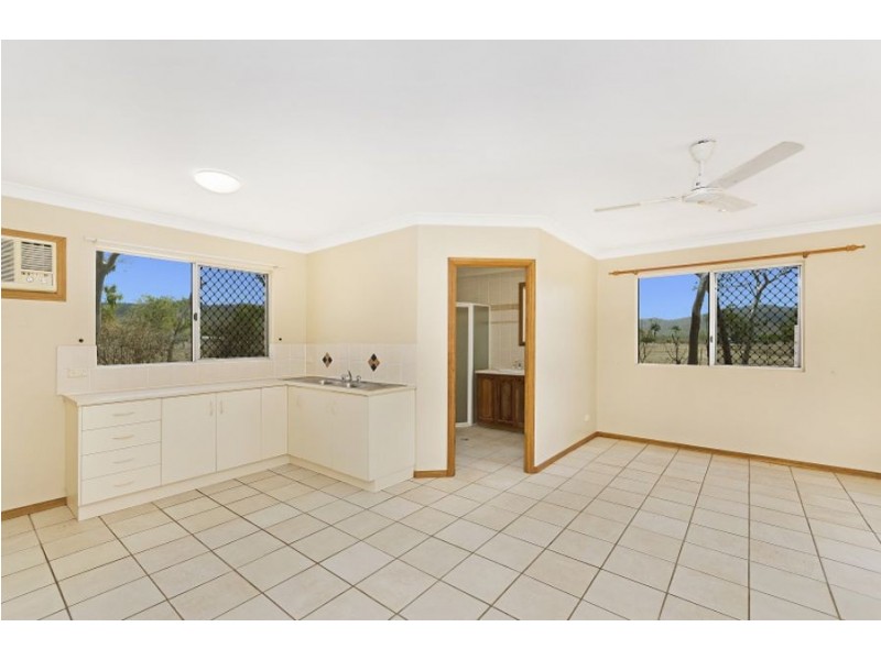 12 Duggan Drive, Alligator Creek QLD 4816