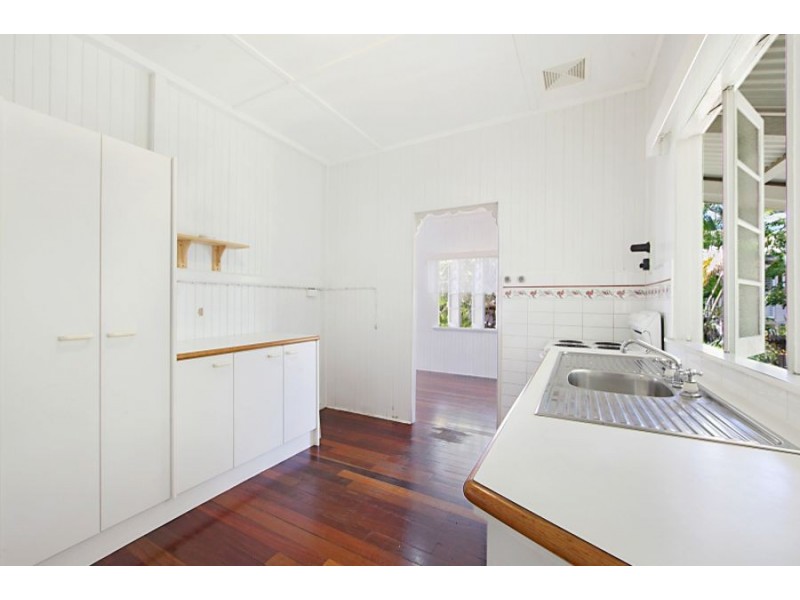 6 Old Common Road, Belgian Gardens QLD 4810