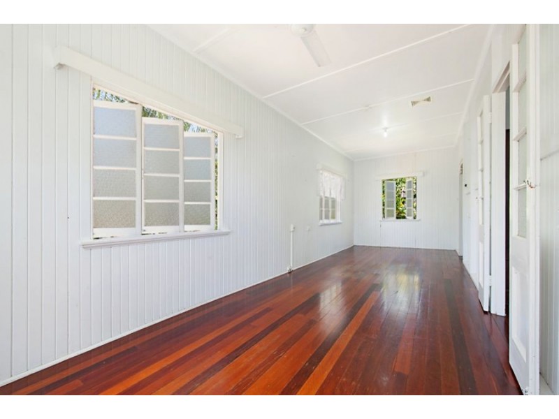 6 Old Common Road, Belgian Gardens QLD 4810