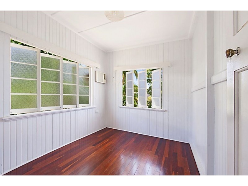 6 Old Common Road, Belgian Gardens QLD 4810