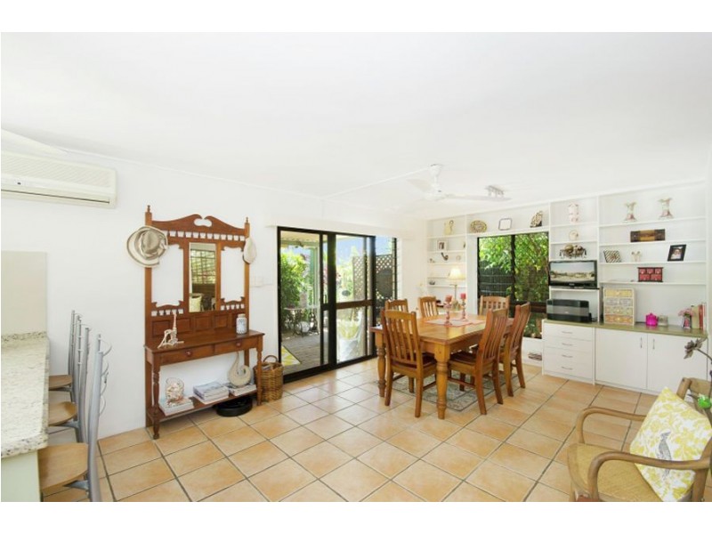 4 Haughton Street, Mundingburra QLD 4812