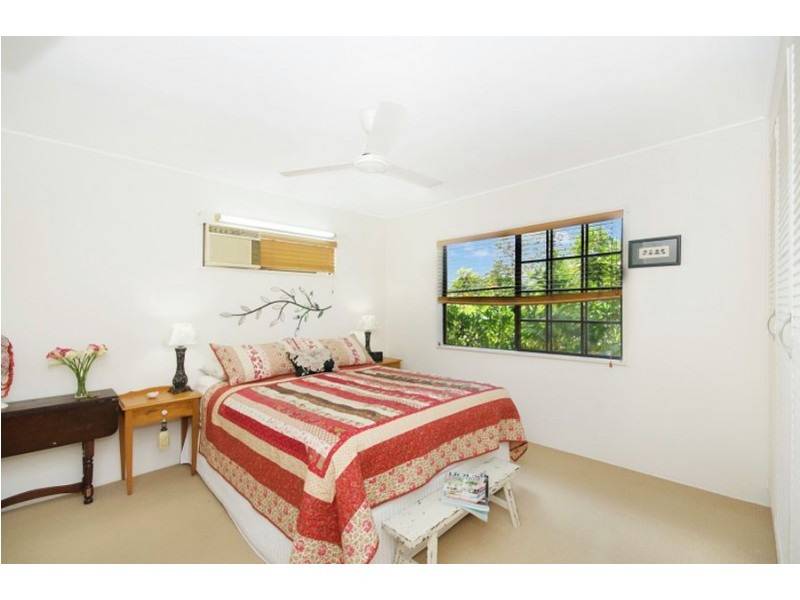 4 Haughton Street, Mundingburra QLD 4812