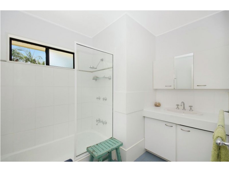 4 Haughton Street, Mundingburra QLD 4812