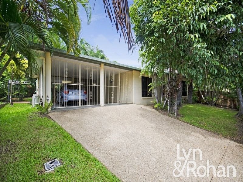 2 Bedrock Court, Mount Louisa QLD 4814