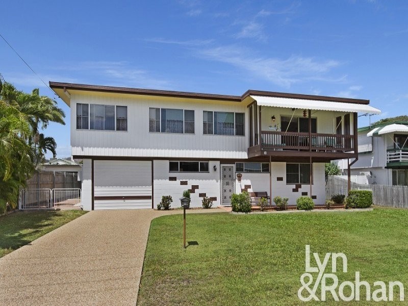 10 Tamarind Street, Kirwan QLD 4817