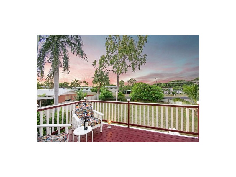 37 Renecol Avenue, Rasmussen QLD 4815