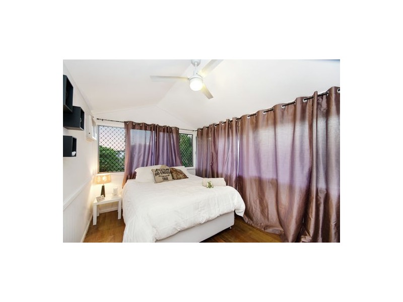 37 Renecol Avenue, Rasmussen QLD 4815