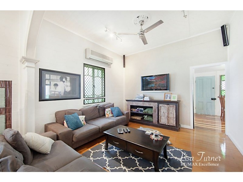 13 Ninth Street, Railway Estate QLD 4810