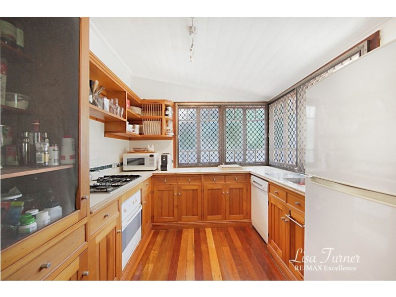 13 Ninth Street, Railway Estate QLD 4810