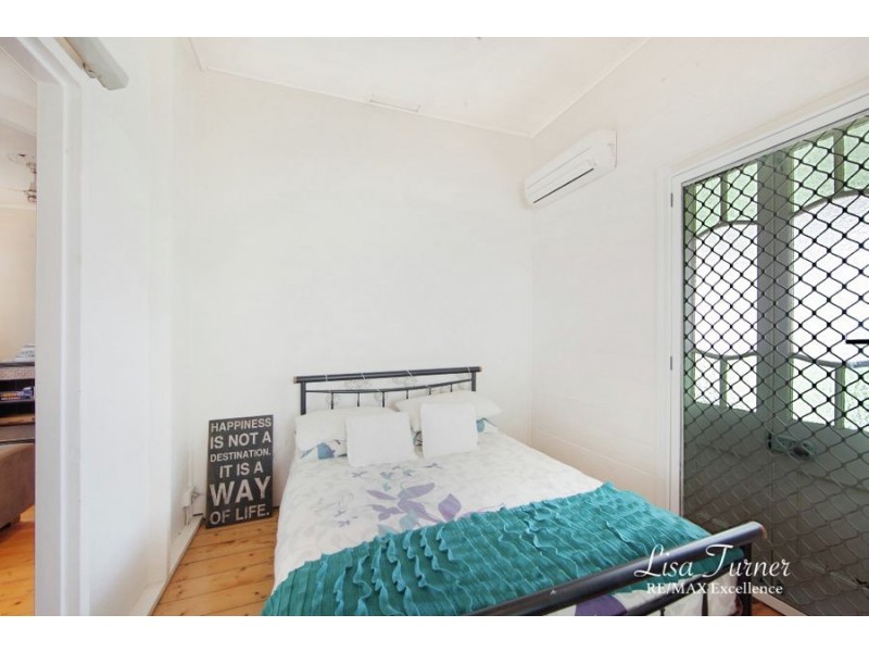 13 Ninth Street, Railway Estate QLD 4810