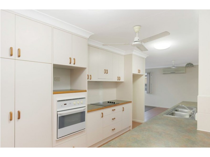 6 Preston Court, Kirwan QLD 4817