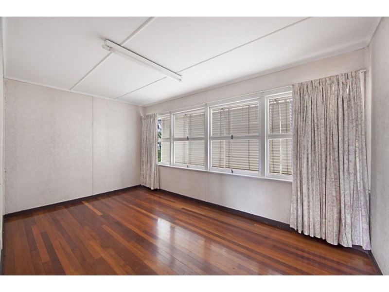 21 Warrina Street, Currajong QLD 4812