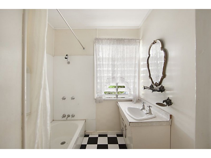 21 Warrina Street, Currajong QLD 4812