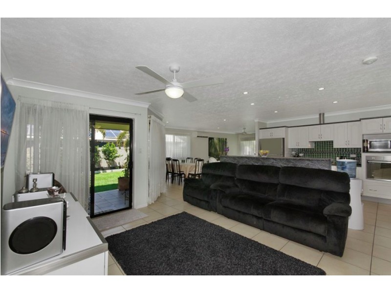 12 Lakewood Avenue, Kirwan QLD 4817