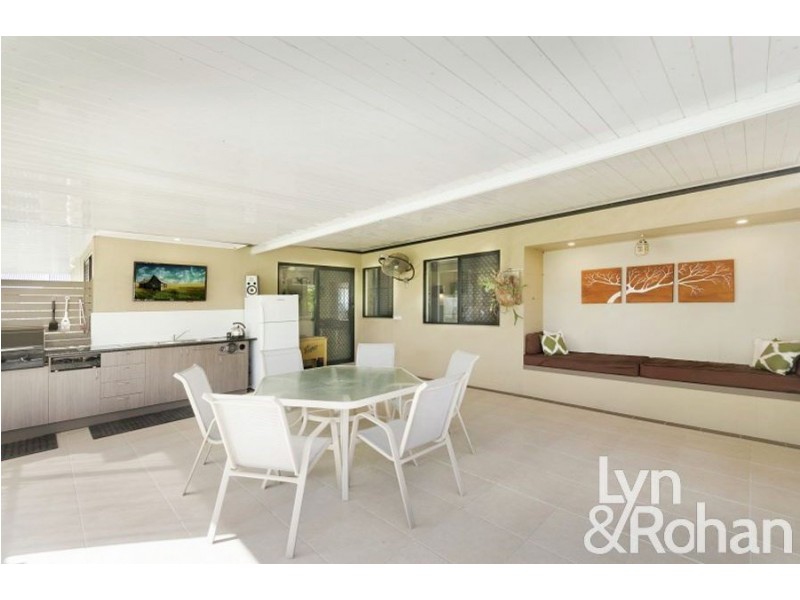 17 Wexford Crescent, Mount Low QLD 4818