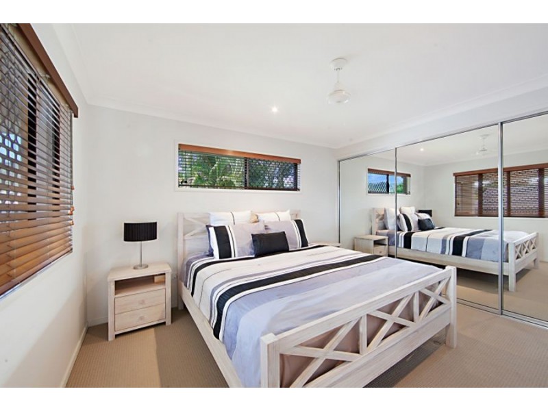 10 Lockyer Place, Mount Louisa QLD 4814