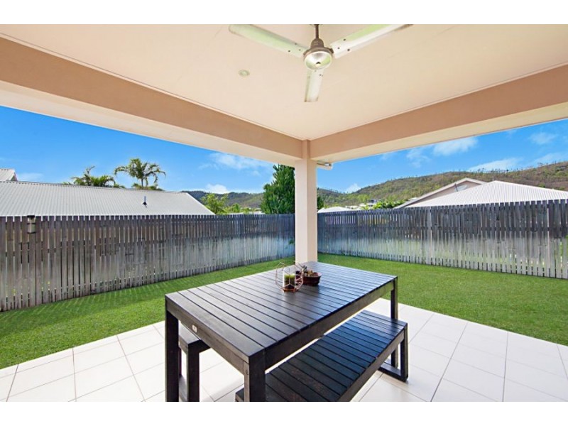 10 Lockyer Place, Mount Louisa QLD 4814