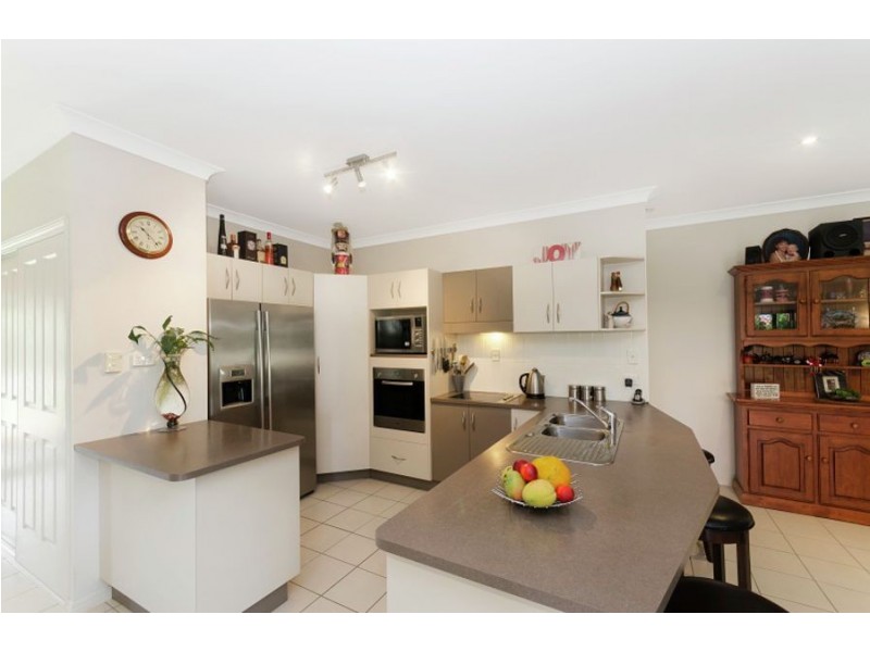 32 Anchorage Circuit, Bushland Beach QLD 4818