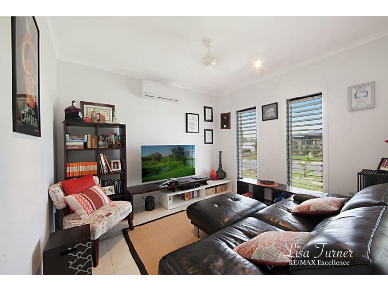 57 Beach Oak Drive, Mount Low QLD 4818