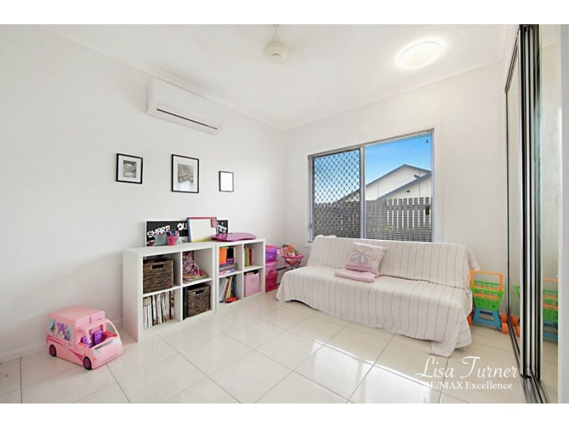 57 Beach Oak Drive, Mount Low QLD 4818