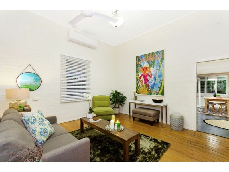 19 Leigh Street, West End QLD 4810