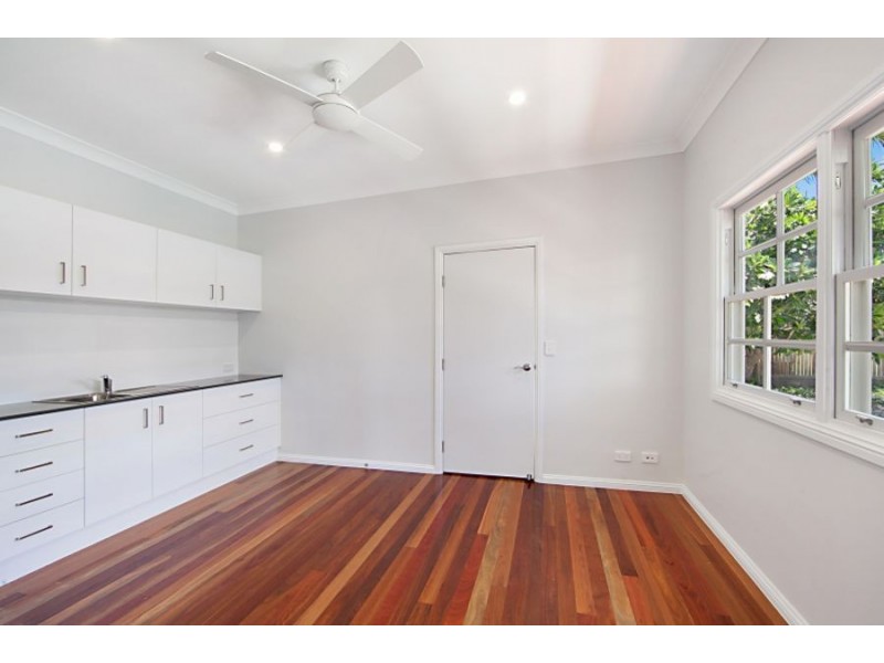 45 Ralston Street, West End QLD 4810