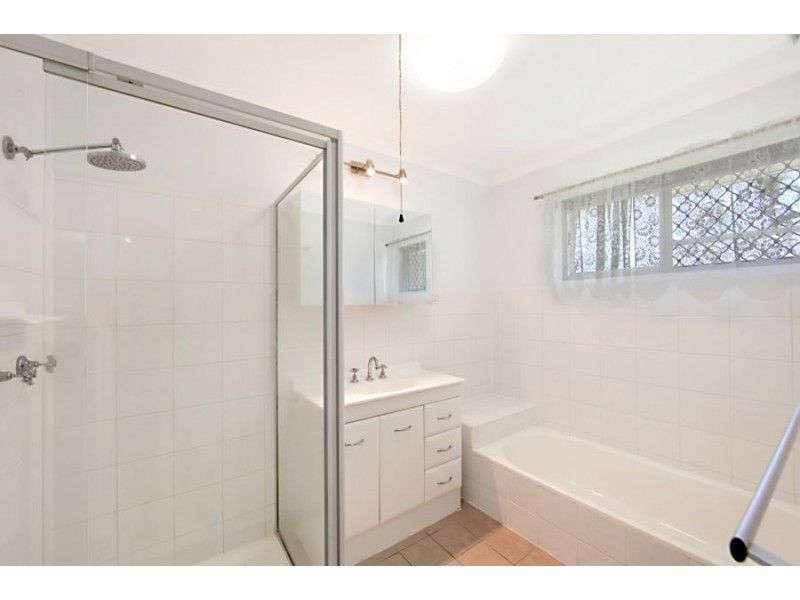 1 Elinga Court, Mount Louisa QLD 4814