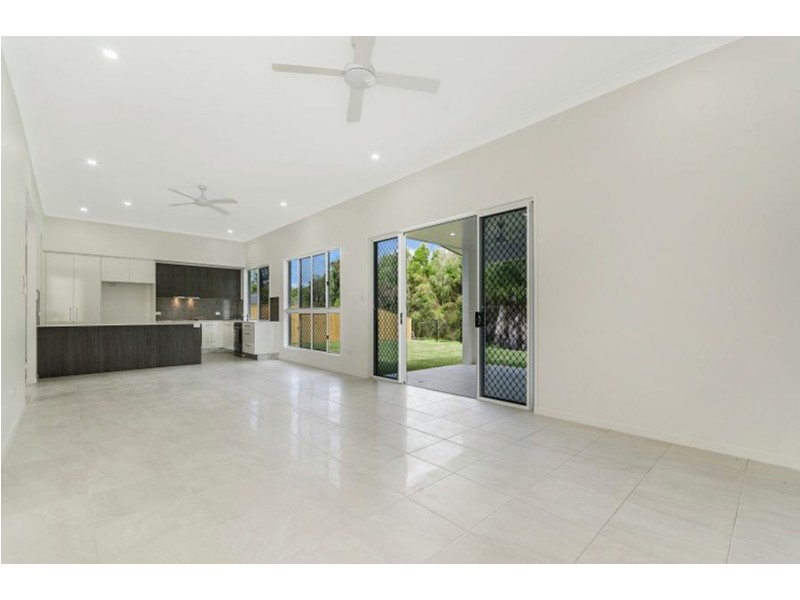 3 Seaspray Court, Bushland Beach QLD 4818
