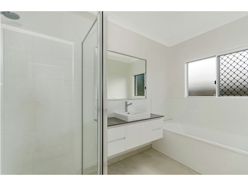 3 Seaspray Court, Bushland Beach QLD 4818