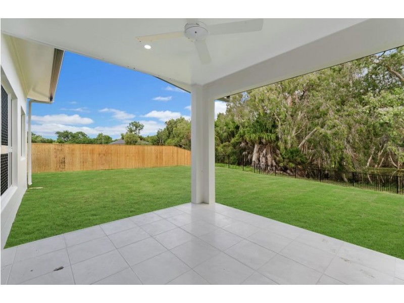 3 Seaspray Court, Bushland Beach QLD 4818