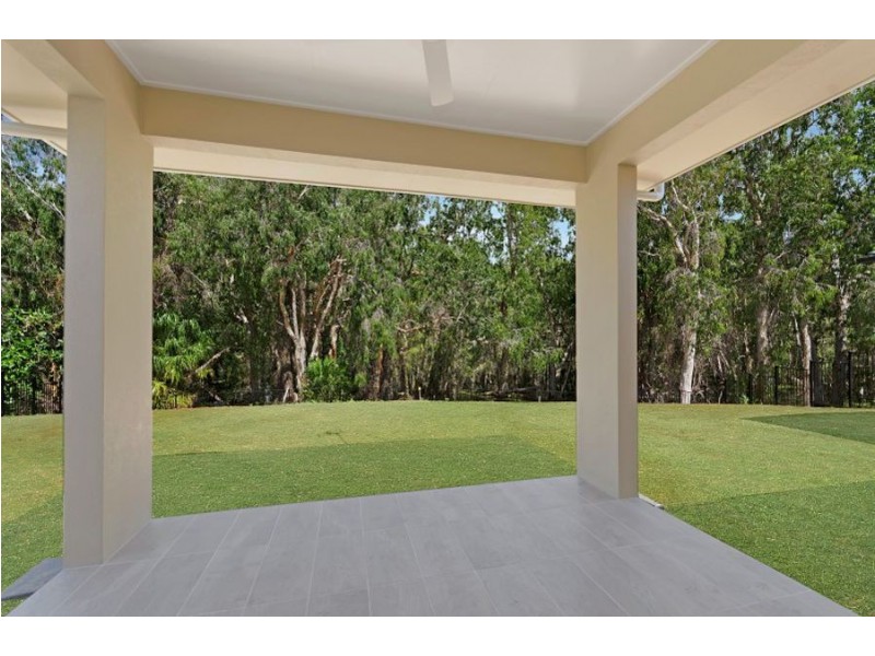 38 Dune Parade, Bushland Beach QLD 4818