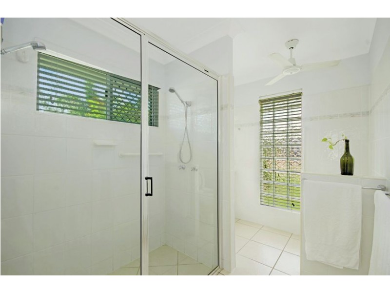 11 Ugarte Street, Bushland Beach QLD 4818