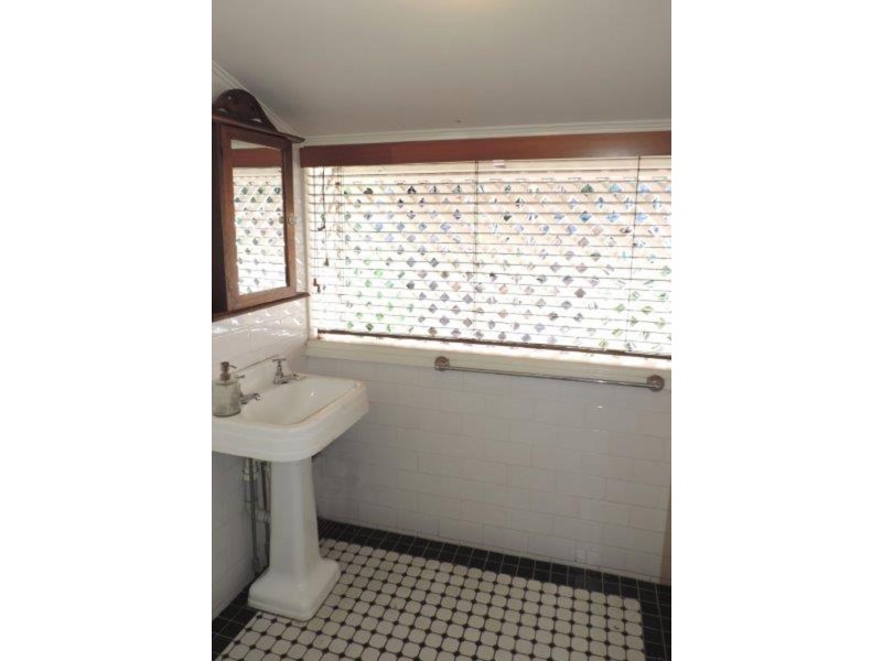 2/11 Melton Terrace, Townsville City QLD 4810