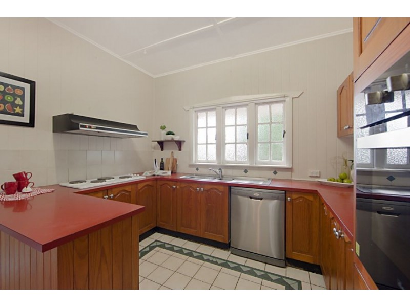 2 Second Street, Railway Estate QLD 4810