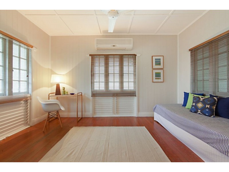 2 Second Street, Railway Estate QLD 4810