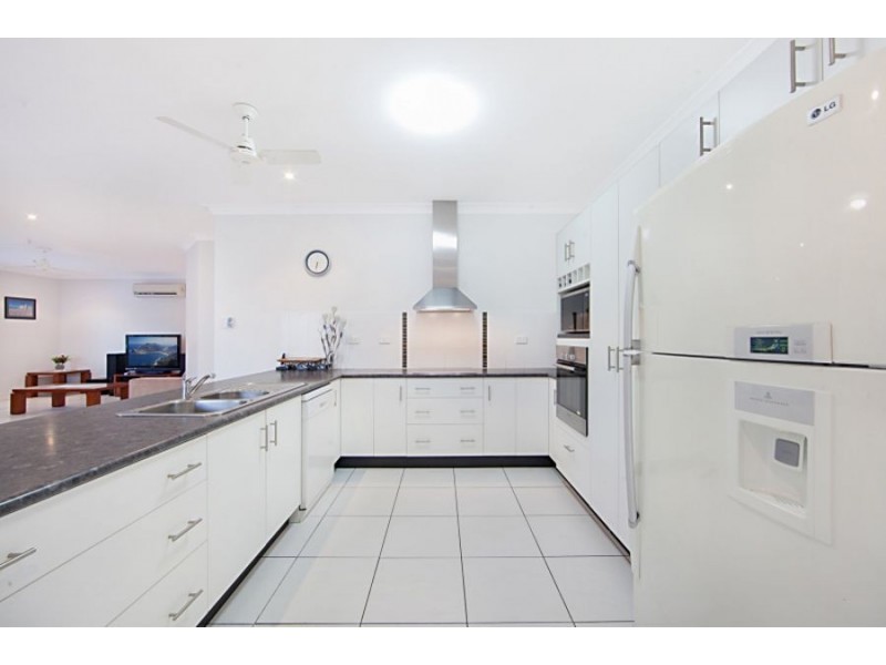 26 Kosciusko Way, Mount Louisa QLD 4814