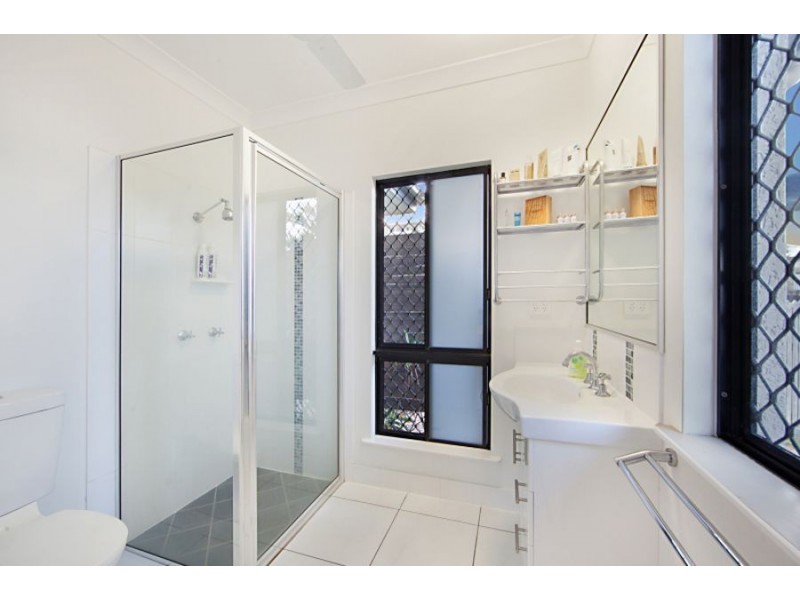 26 Kosciusko Way, Mount Louisa QLD 4814