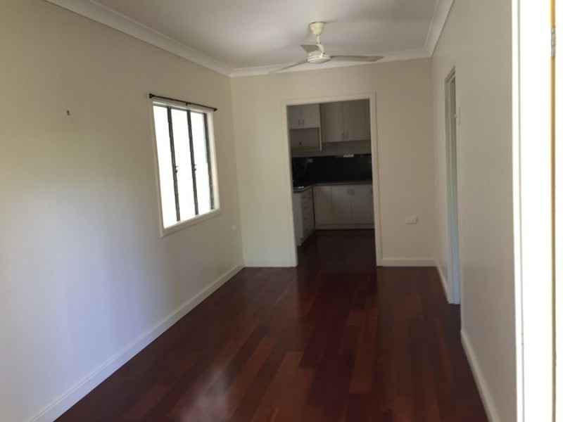 2/12 Humphrey Street, West End QLD 4810