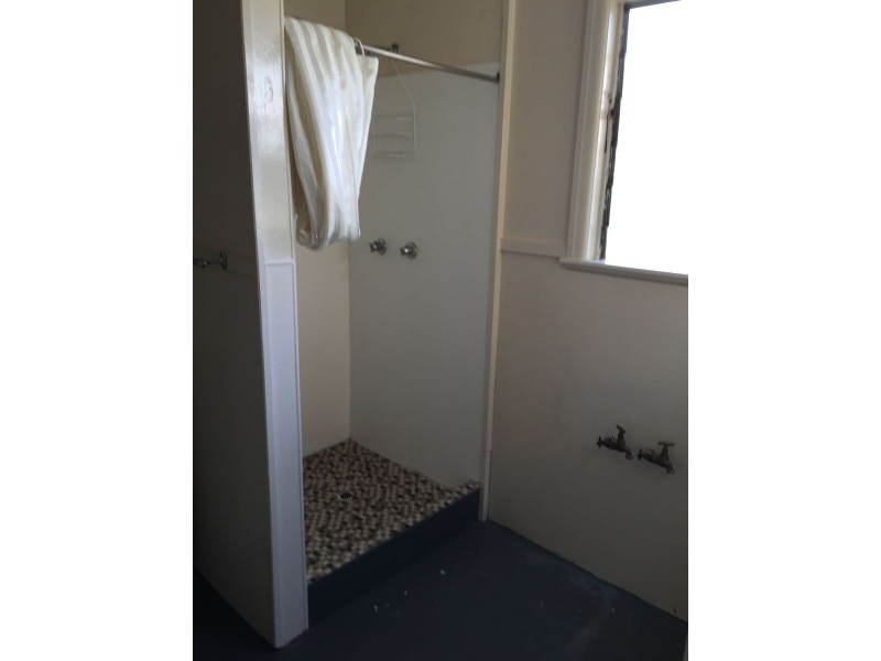 2/12 Humphrey Street, West End QLD 4810