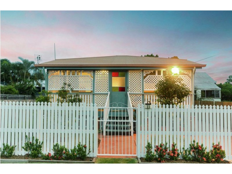 11 Ninth Avenue, Railway Estate QLD 4810