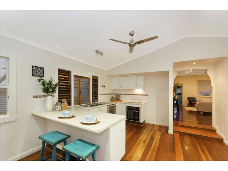 11 Ninth Avenue, Railway Estate QLD 4810