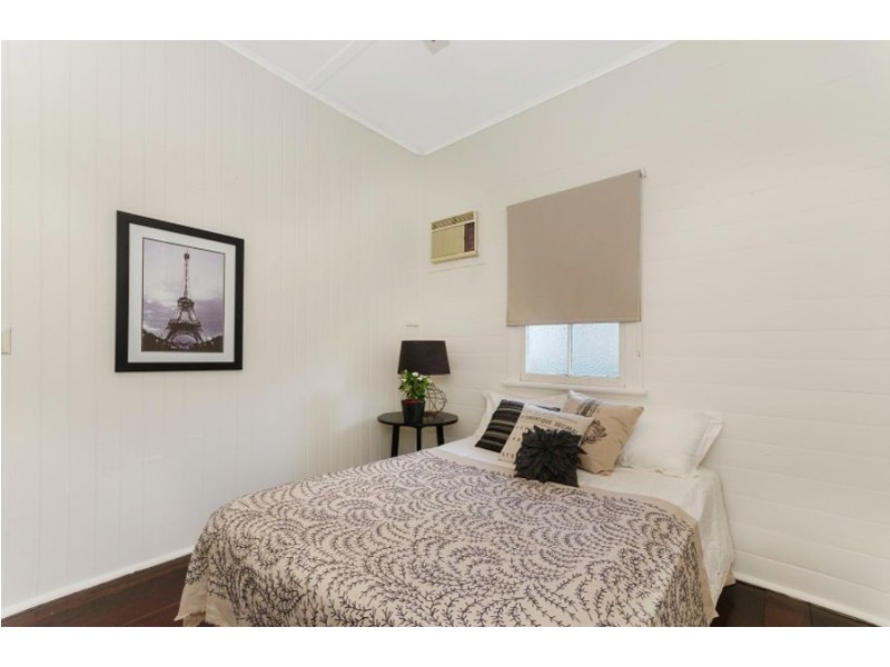 11 Ninth Avenue, Railway Estate QLD 4810