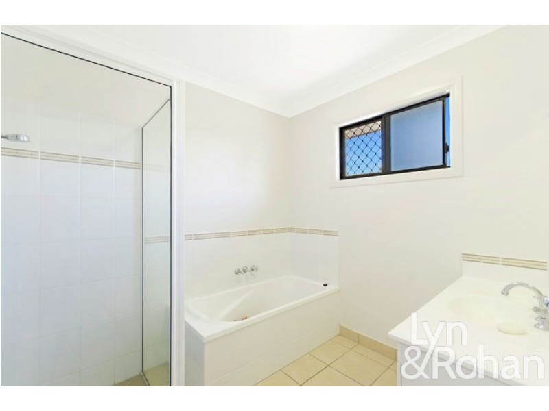 11 Keeper Court, Mount Louisa QLD 4814