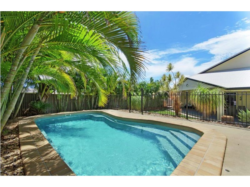 2 Genesta Court, Bushland Beach QLD 4818