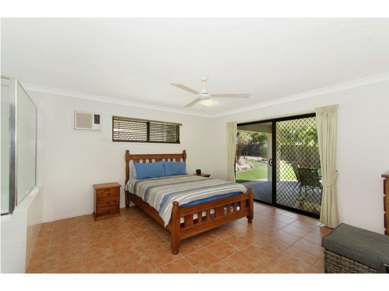 2 Genesta Court, Bushland Beach QLD 4818