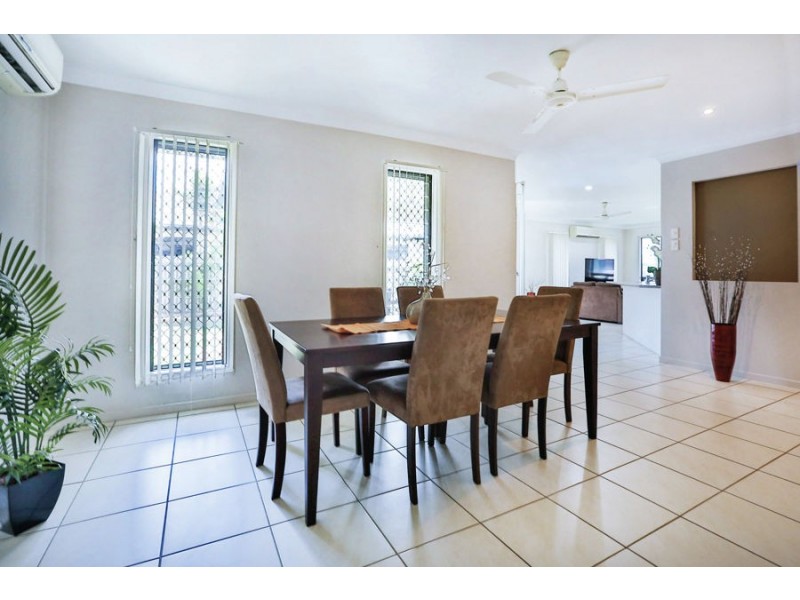 12 Beaconsfield Avenue, Kirwan QLD 4817