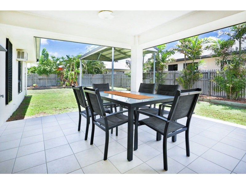 12 Beaconsfield Avenue, Kirwan QLD 4817