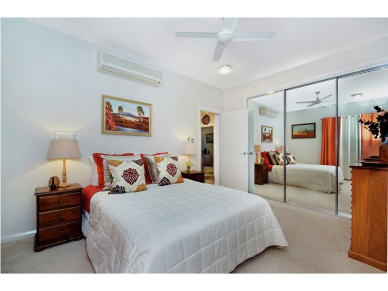 2/24 The Strand, North Ward QLD 4810